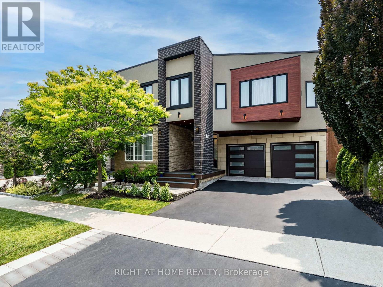 3176 STOCKSBRIDGE AVENUE, Oakville, Ontario