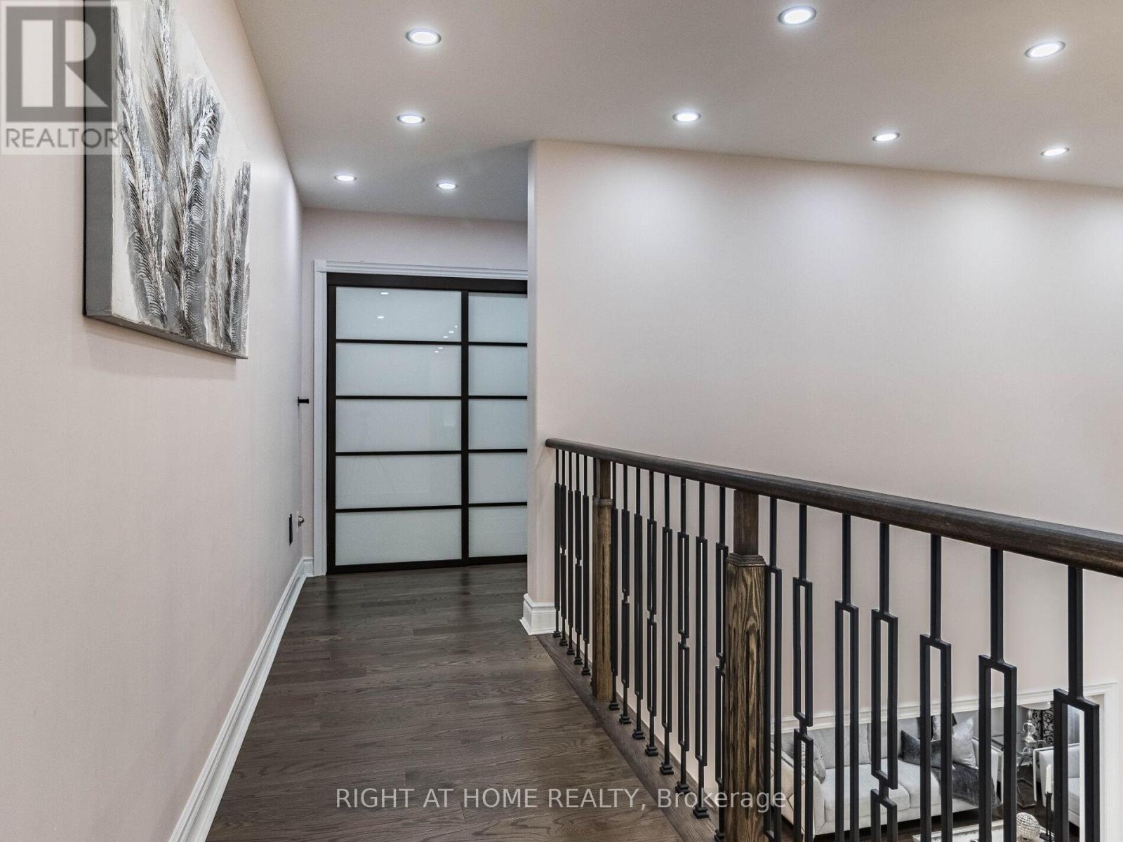 3176 Stocksbridge Avenue, Oakville, Ontario  L6M 0A7 - Photo 30 - W12451060