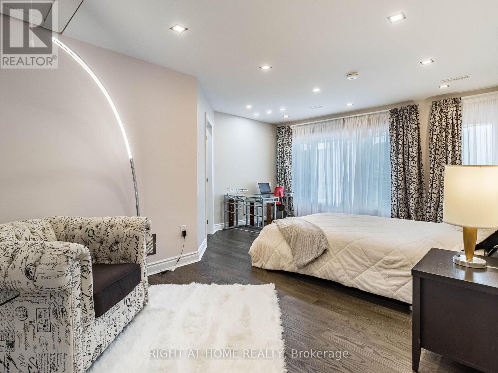 3176 Stocksbridge Avenue, Oakville, Ontario  L6M 0A7 - Photo 31 - W12451060