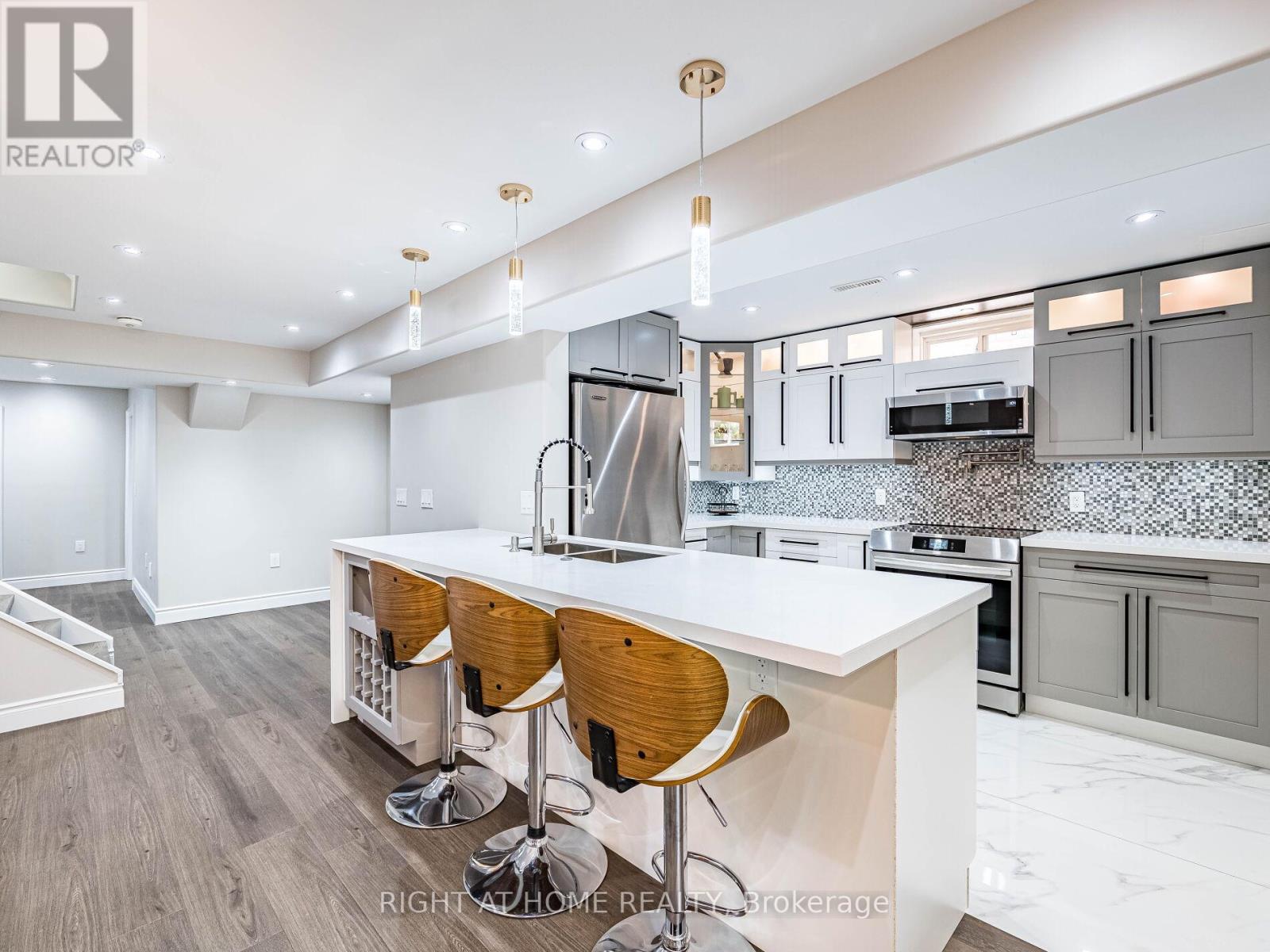 3176 Stocksbridge Avenue, Oakville, Ontario  L6M 0A7 - Photo 39 - W12451060