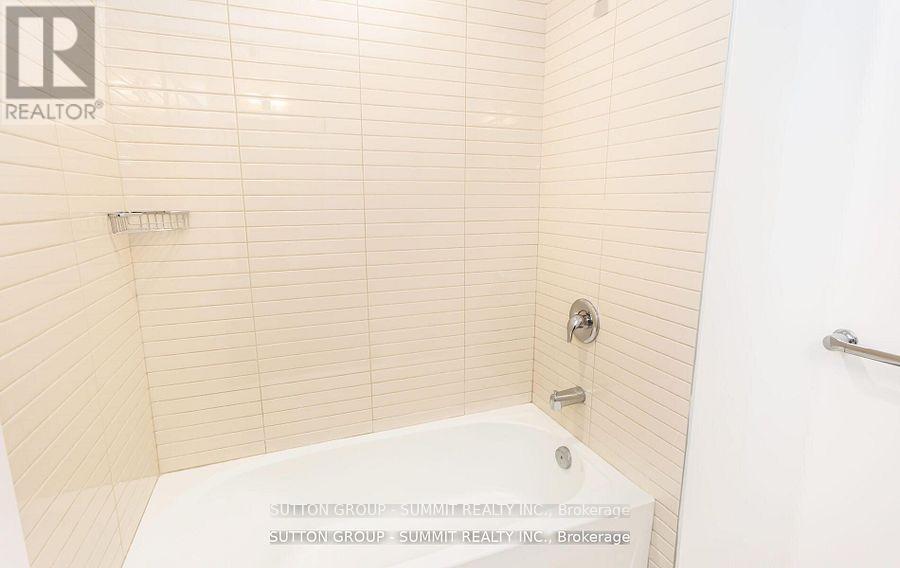 906 - 3220 William Coltson Avenue, Oakville, Ontario  L6H 7C2 - Photo 12 - W12451062
