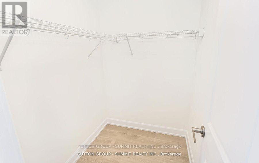 906 - 3220 William Coltson Avenue, Oakville, Ontario  L6H 7C2 - Photo 8 - W12451062