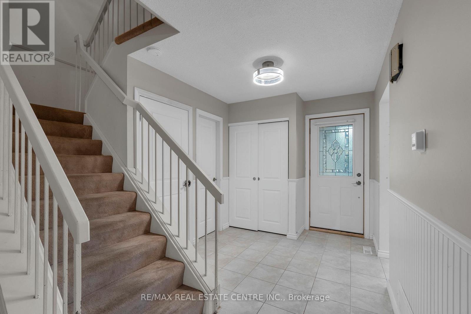 24 Thatcher Court, Brampton, Ontario  L6Z 1C8 - Photo 19 - W12451074