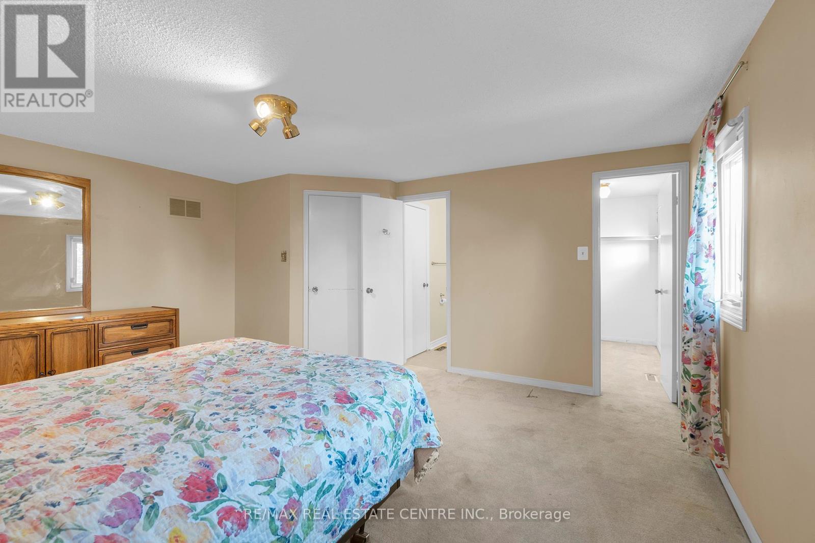 24 Thatcher Court, Brampton, Ontario  L6Z 1C8 - Photo 23 - W12451074