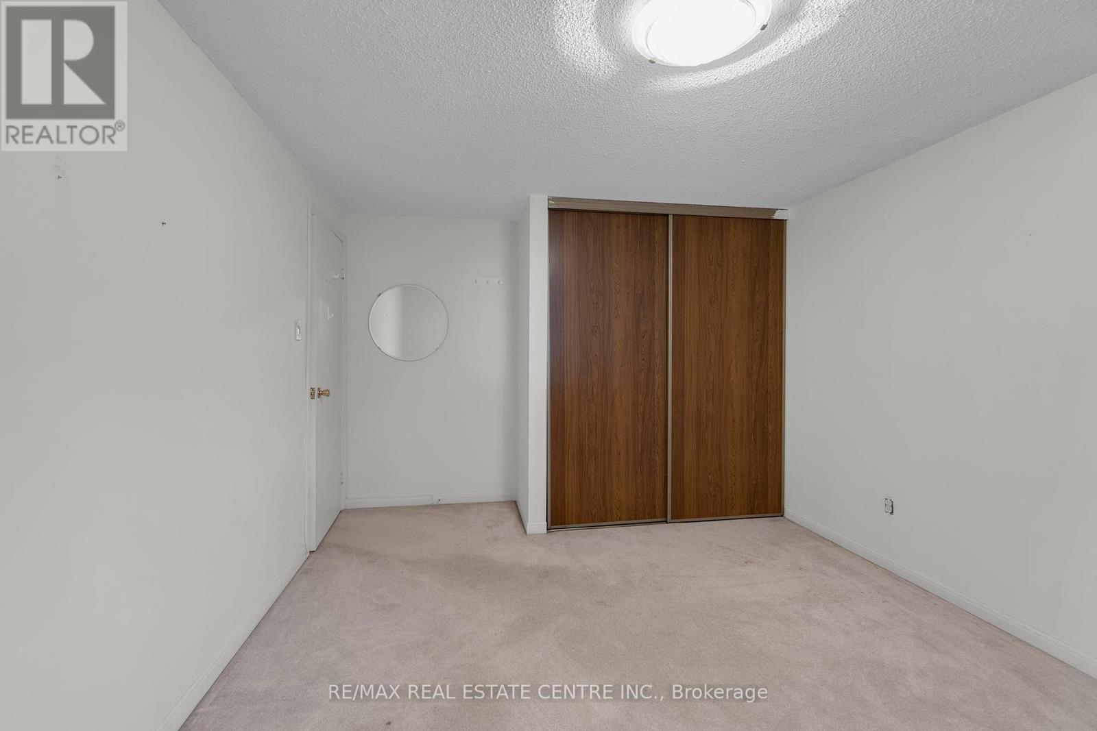 24 Thatcher Court, Brampton, Ontario  L6Z 1C8 - Photo 27 - W12451074