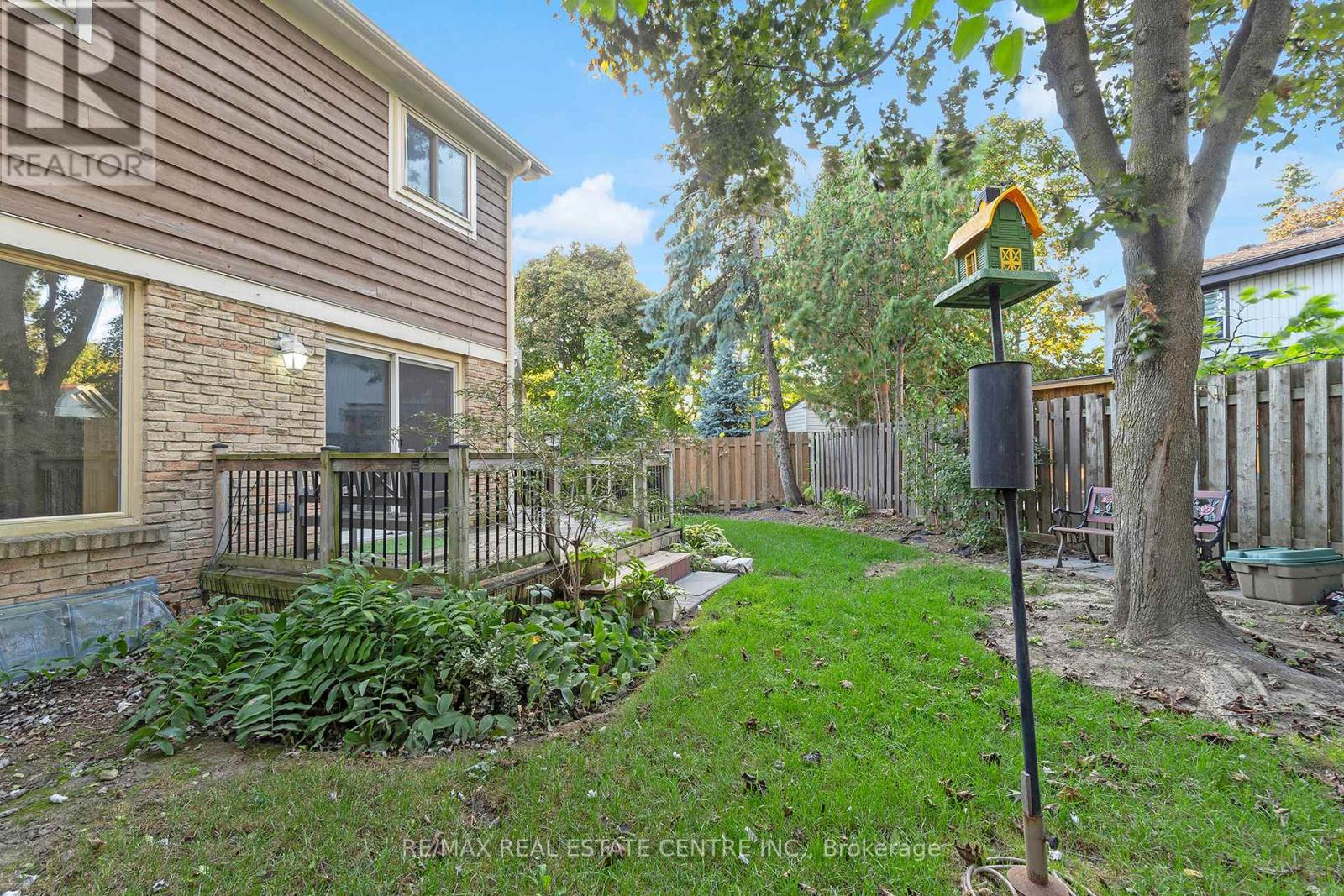 24 Thatcher Court, Brampton, Ontario  L6Z 1C8 - Photo 35 - W12451074