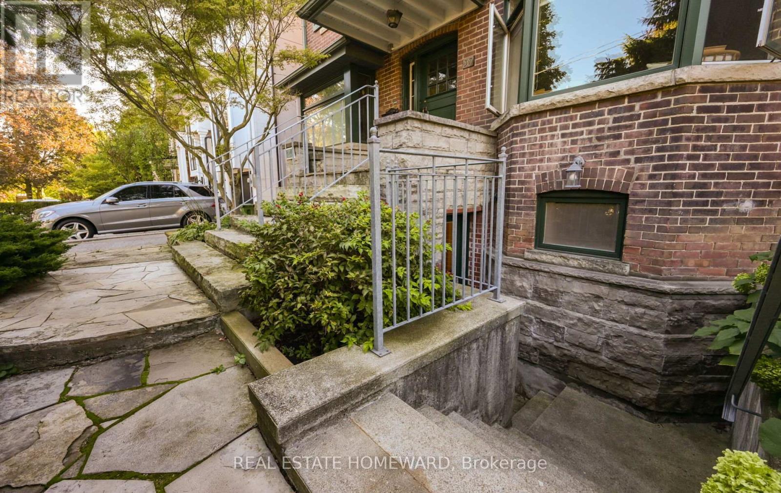 37 Lonsdale Road, Toronto, Ontario  M4V 1W4 - Photo 2 - C12451093