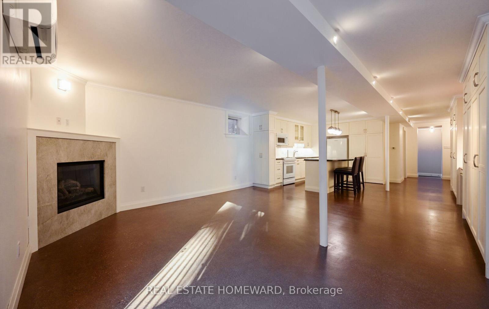 37 Lonsdale Road, Toronto, Ontario  M4V 1W4 - Photo 4 - C12451093