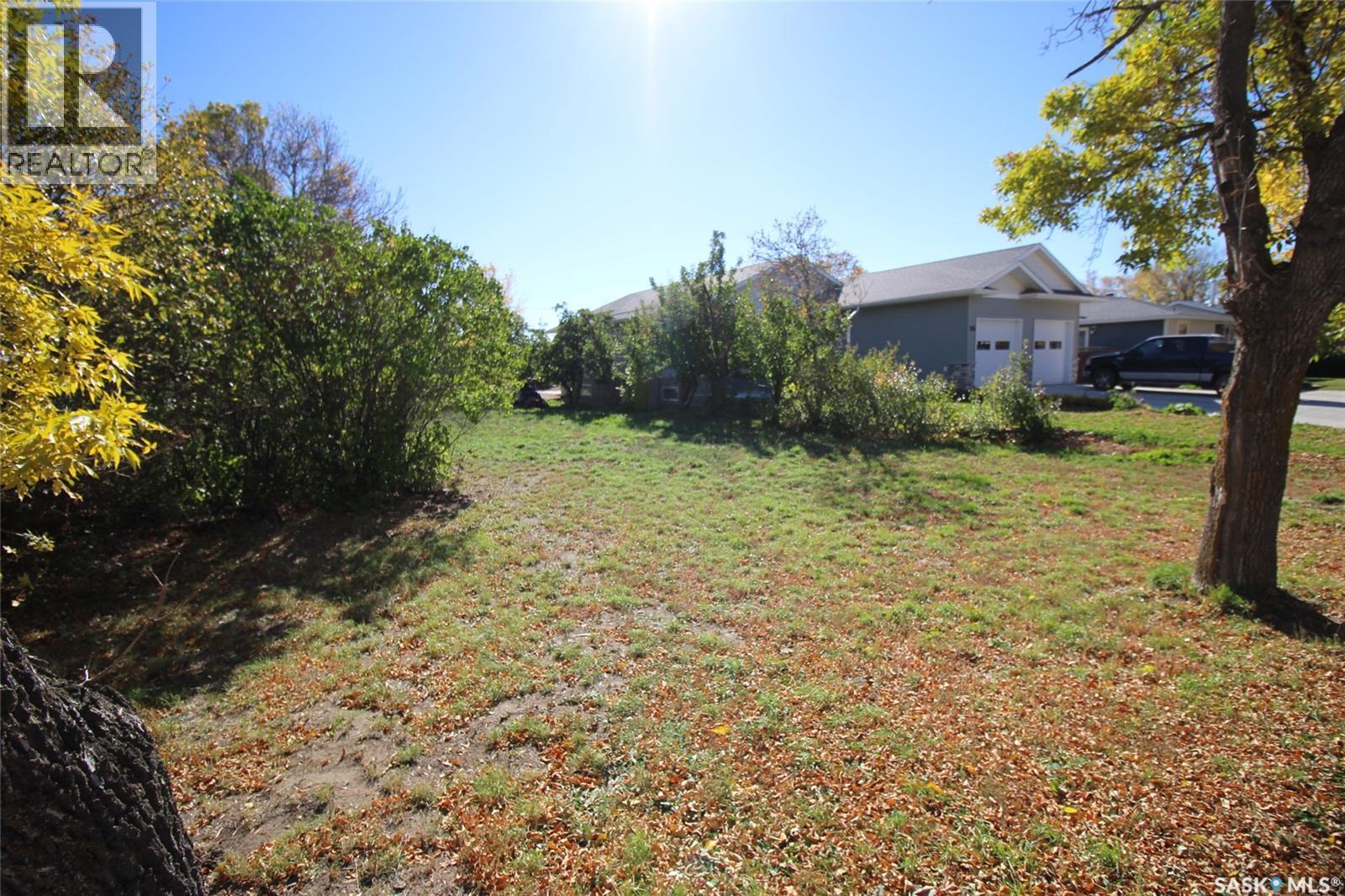 370 3rd Avenue E, Shaunavon, Saskatchewan  S0N 2M0 - Photo 1 - SK020377