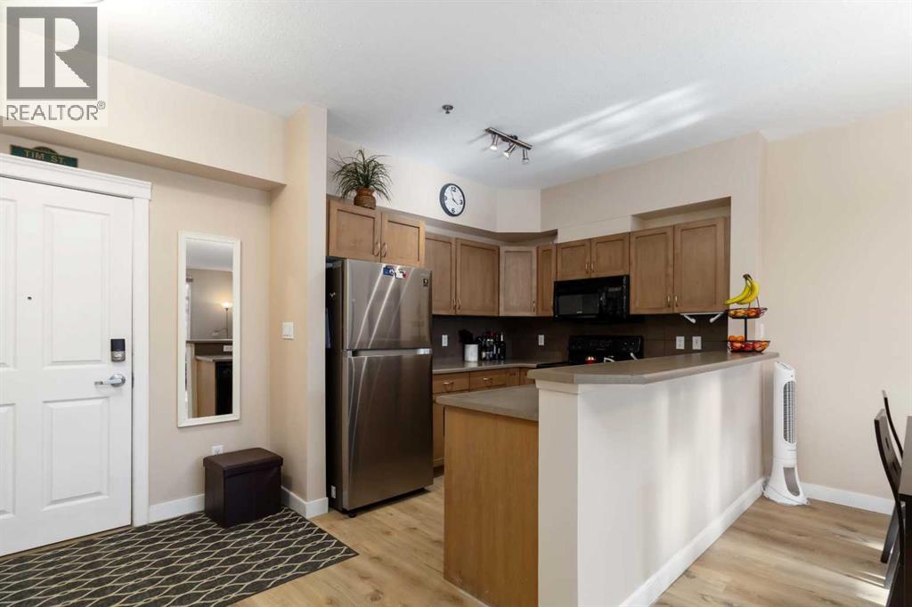 202, 108 Denholm Gate, Fort Mcmurray, Alberta  T9H 0B3 - Photo 4 - A2263030