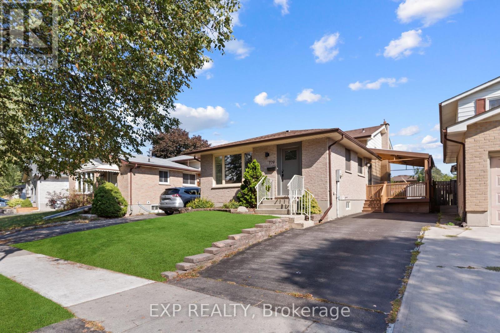 779 Monsarrat Avenue, London East, Ontario  N5Y 4Y3 - Photo 2 - X12451045