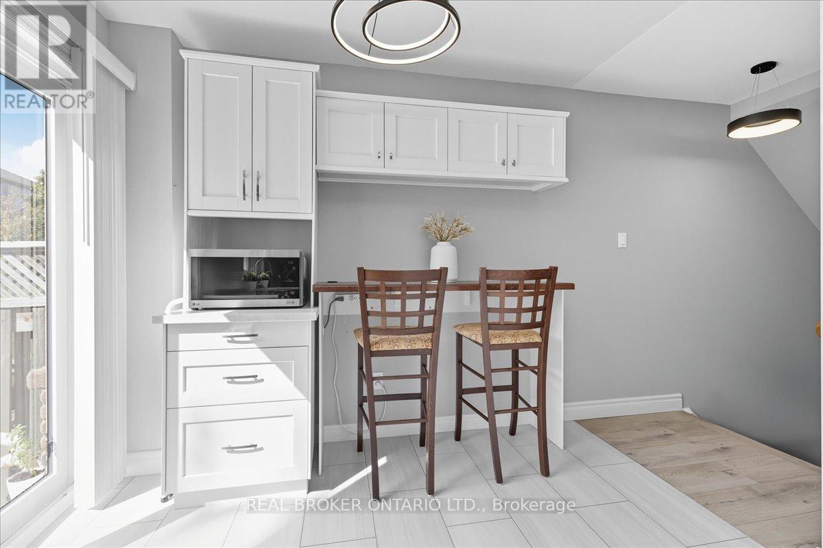 9 - 230 Blackhorne Drive, Kitchener, Ontario  N2E 1Z4 - Photo 11 - X12451052