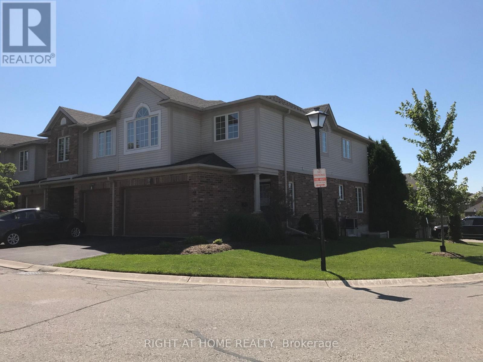 33 - 320 AMBLESIDE DRIVE, London North, Ontario