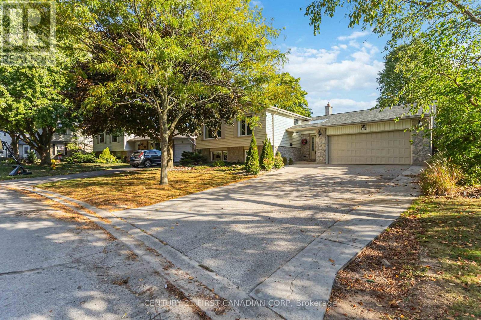 50 FARNHAM CRESCENT, London South, Ontario