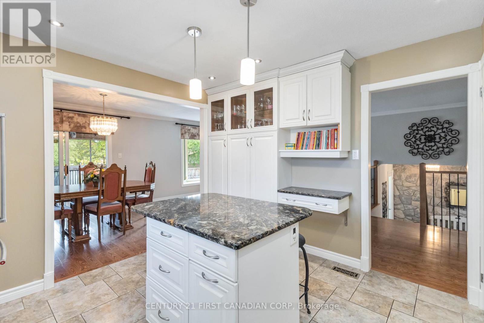50 Farnham Crescent, London South, Ontario  N6K 1K1 - Photo 17 - X12451115