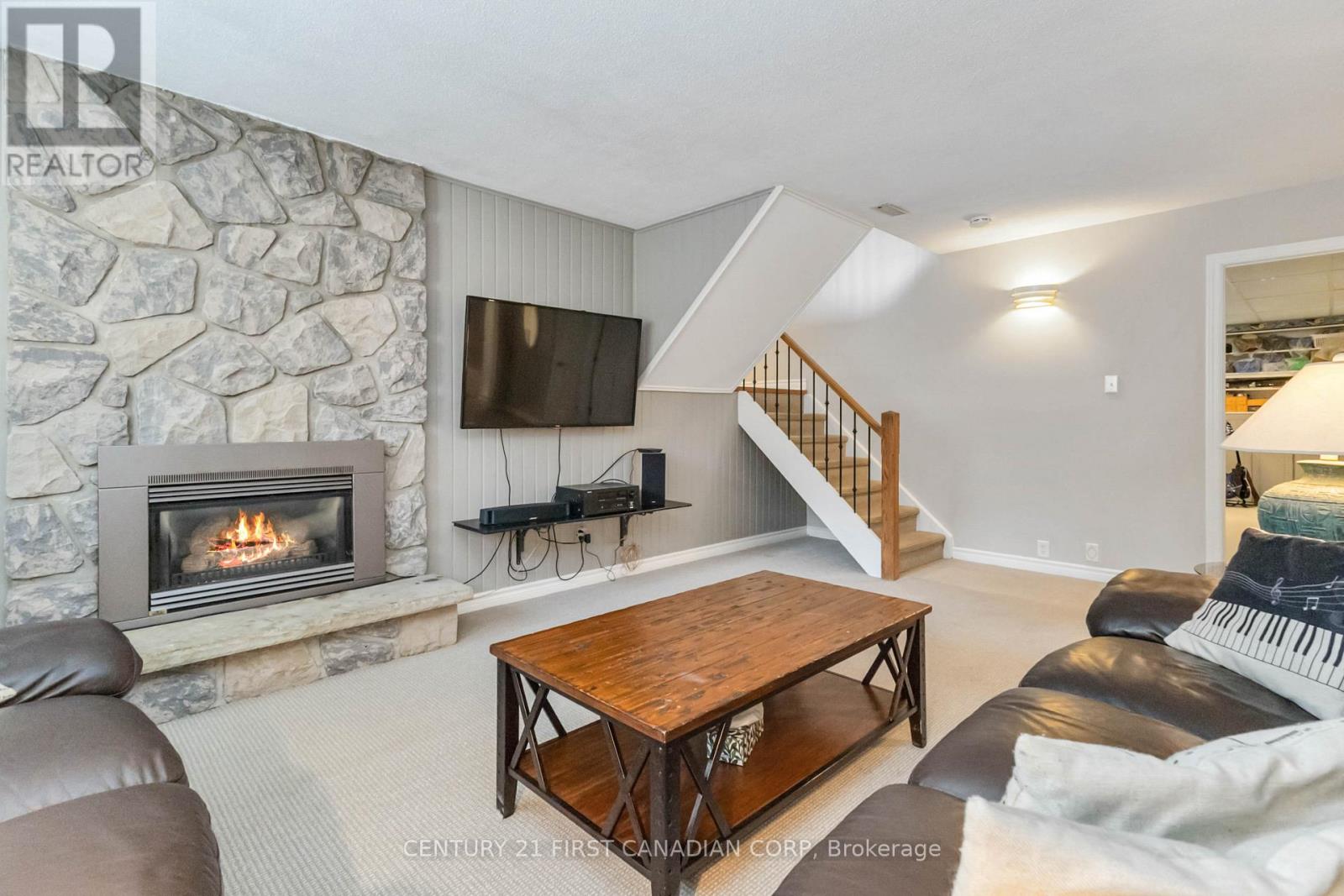 50 Farnham Crescent, London South, Ontario  N6K 1K1 - Photo 26 - X12451115