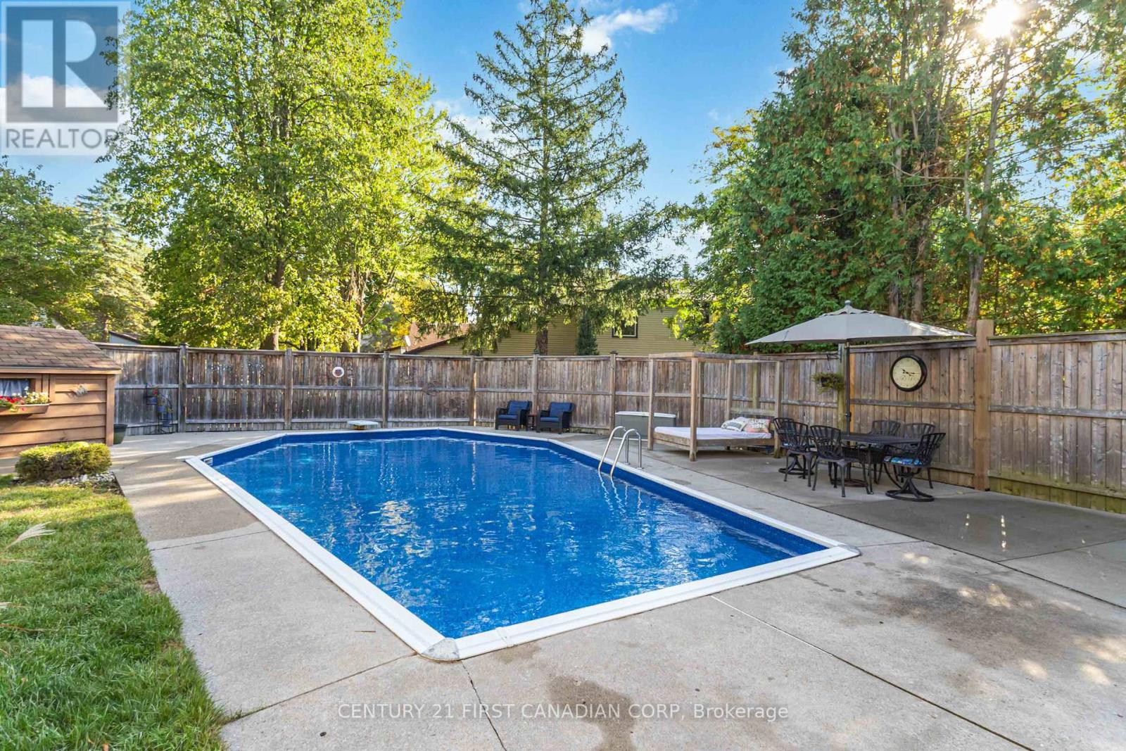 50 Farnham Crescent, London South, Ontario  N6K 1K1 - Photo 37 - X12451115