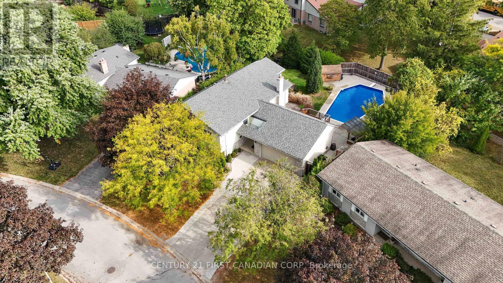 50 Farnham Crescent, London South, Ontario  N6K 1K1 - Photo 45 - X12451115