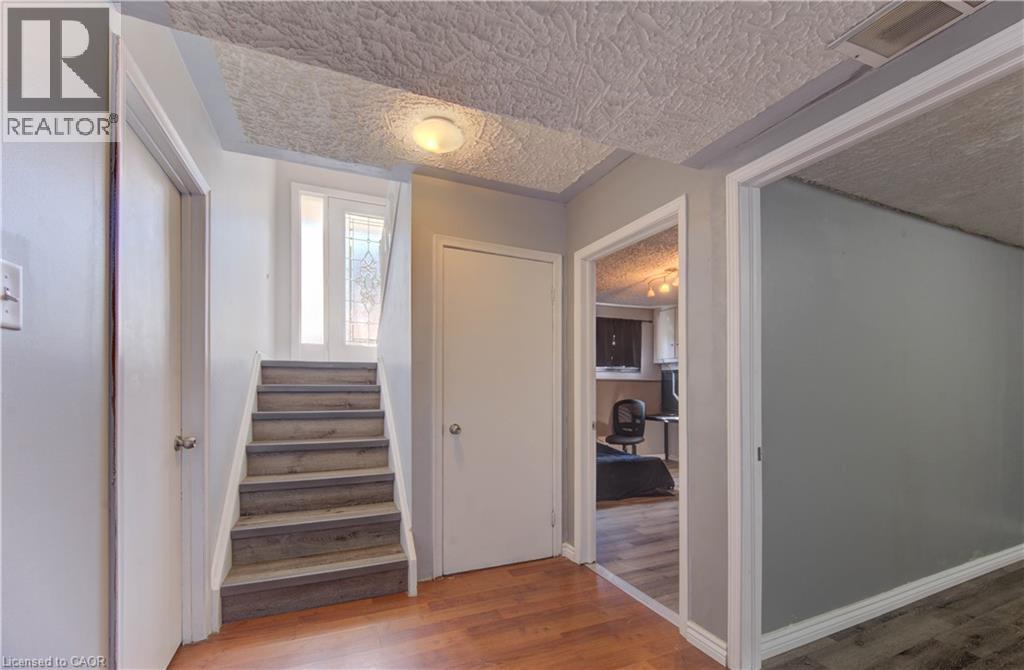 320 Country Hill Drive, Kitchener, Ontario  N2E 2C2 - Photo 28 - 40774914