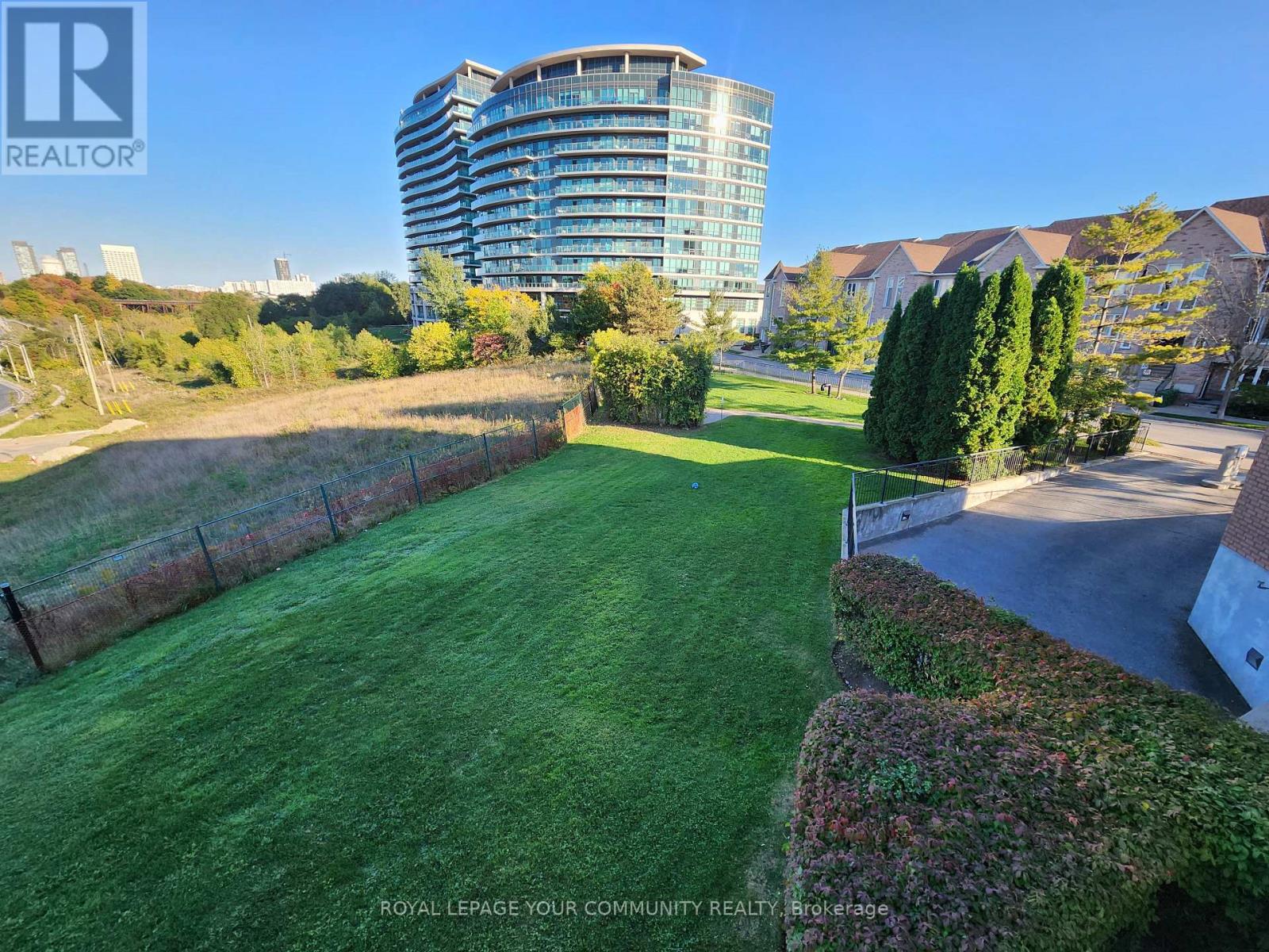 202 - 80 Aerodrome Crescent, Toronto, Ontario  M4G 4J1 - Photo 21 - C12451110