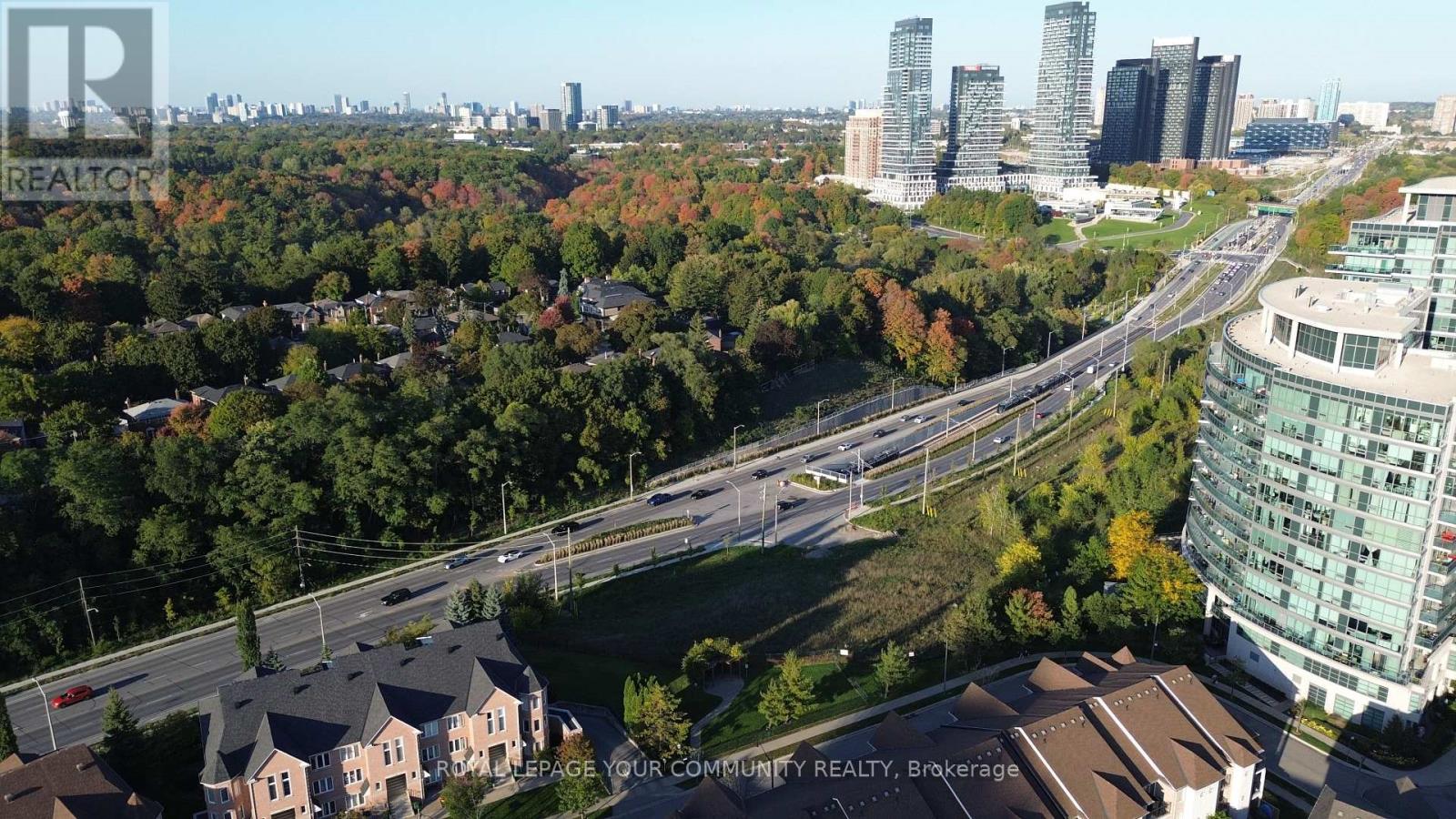 202 - 80 Aerodrome Crescent, Toronto, Ontario  M4G 4J1 - Photo 38 - C12451110