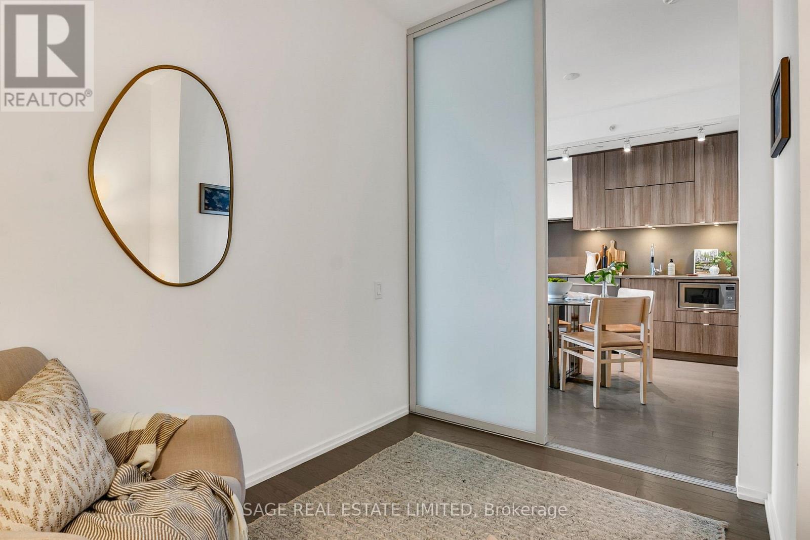 2504 - 125 Peter Street, Toronto, Ontario  M5V 0M2 - Photo 16 - C12451125