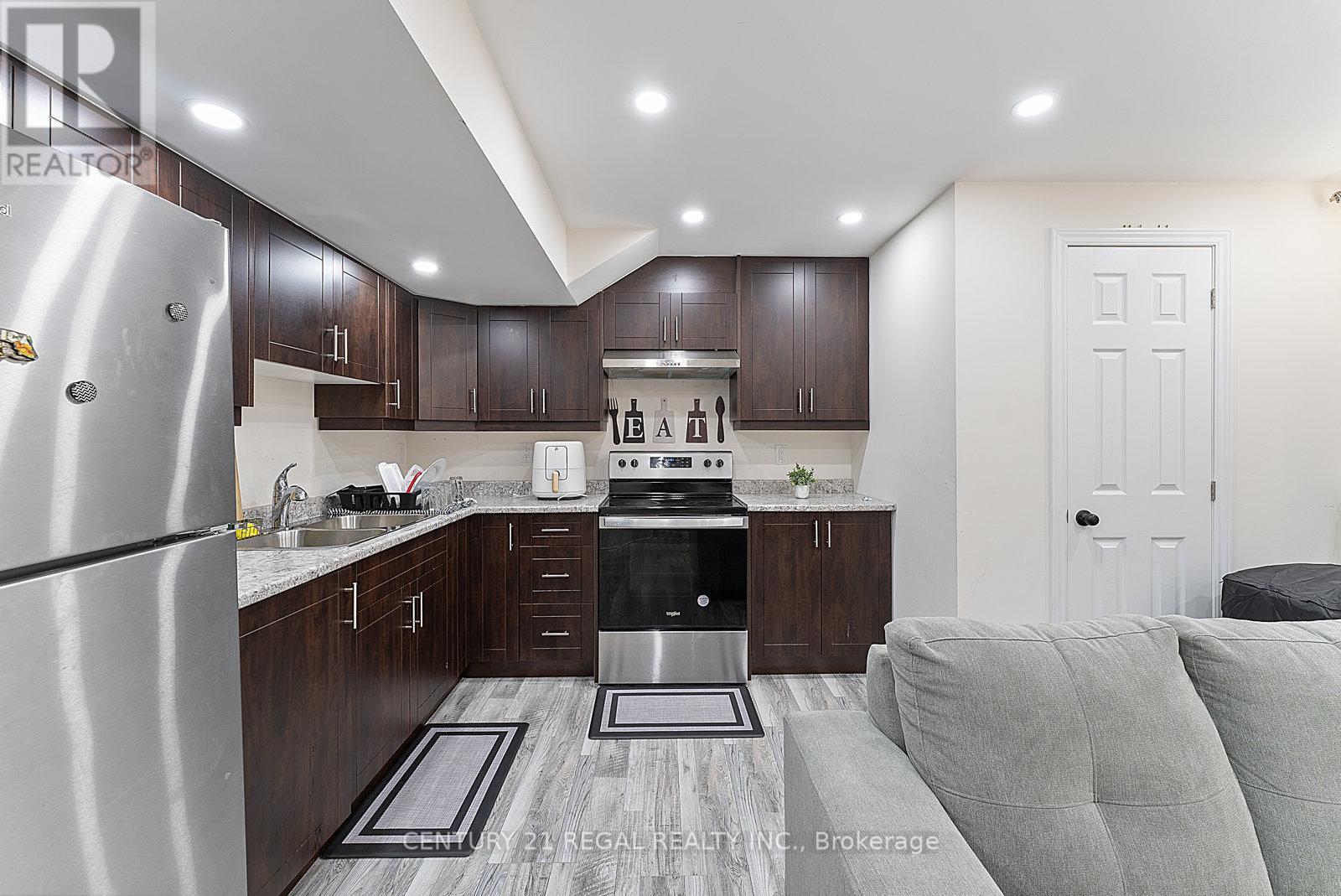 Lower - 43 Tollgate Street, Brampton, Ontario  L6Z 0B4 - Photo 18 - W12451119