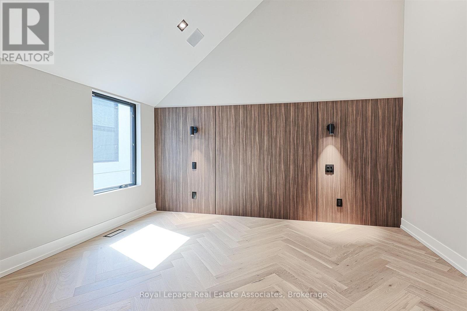 700 Montbeck Crescent, Mississauga, Ontario  L5G 1P3 - Photo 35 - W12451123