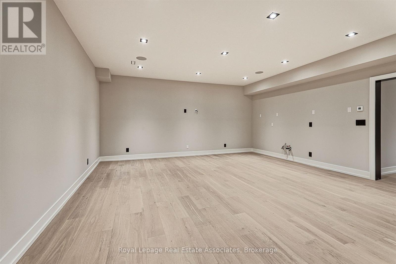 700 Montbeck Crescent, Mississauga, Ontario  L5G 1P3 - Photo 41 - W12451123