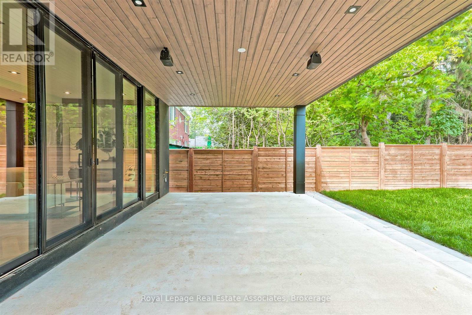700 Montbeck Crescent, Mississauga, Ontario  L5G 1P3 - Photo 43 - W12451123