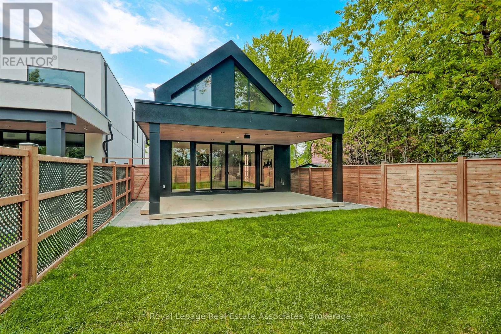 700 Montbeck Crescent, Mississauga, Ontario  L5G 1P3 - Photo 45 - W12451123