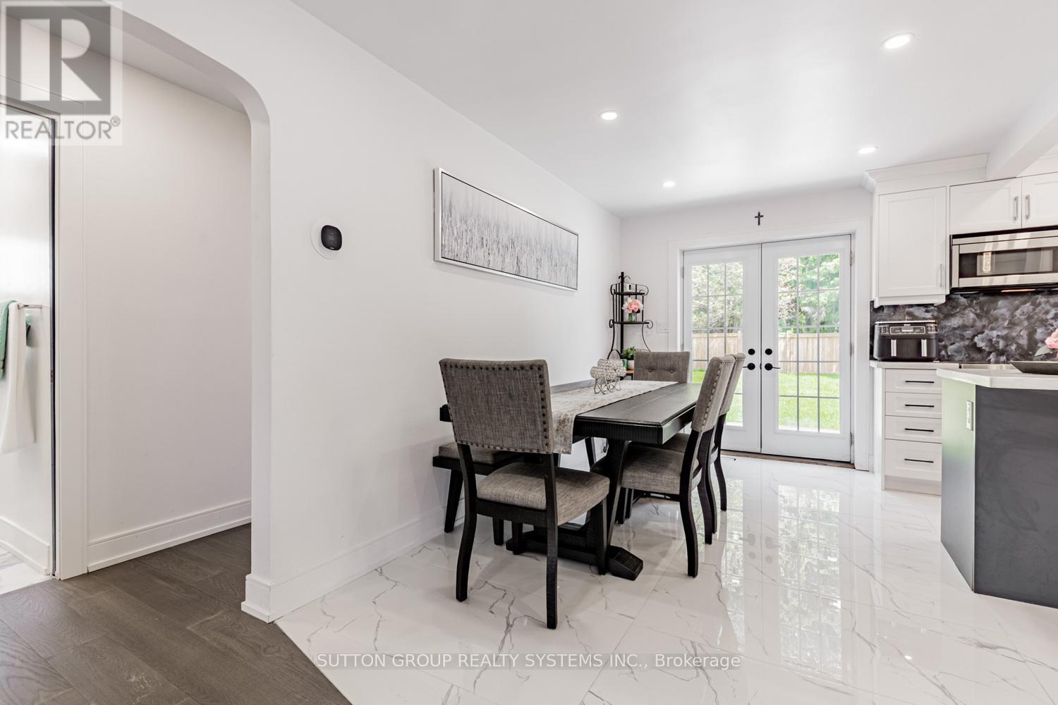 18493 Hurontario Street, Caledon, Ontario  L7K 0X8 - Photo 11 - W12451129