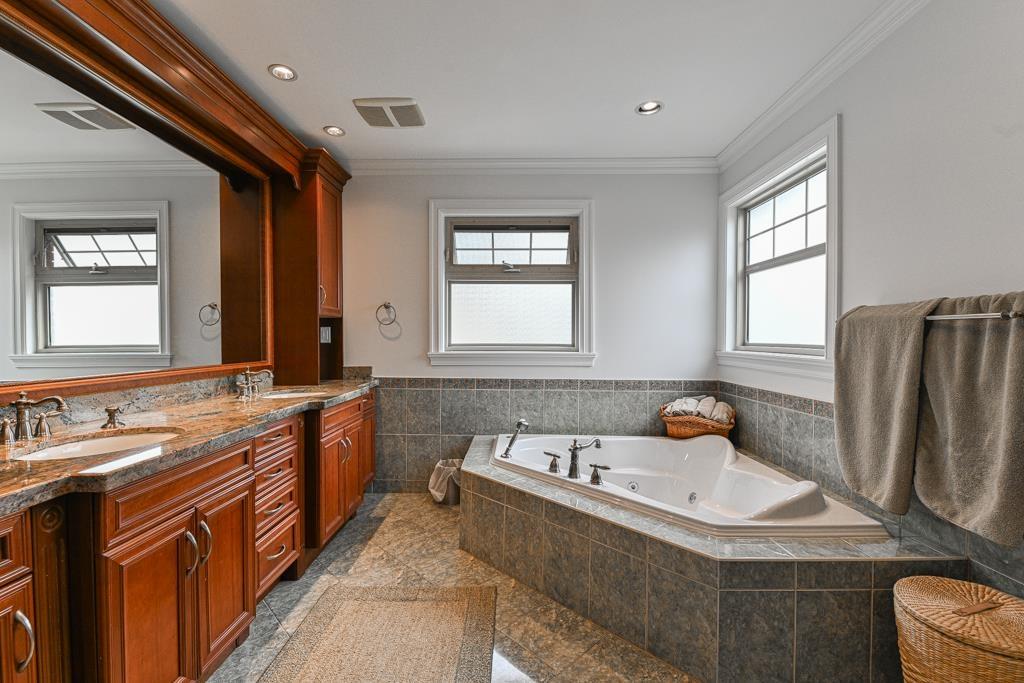 31496 Cougar Court, Abbotsford, British Columbia  V2T 6M7 - Photo 23 - R3055438