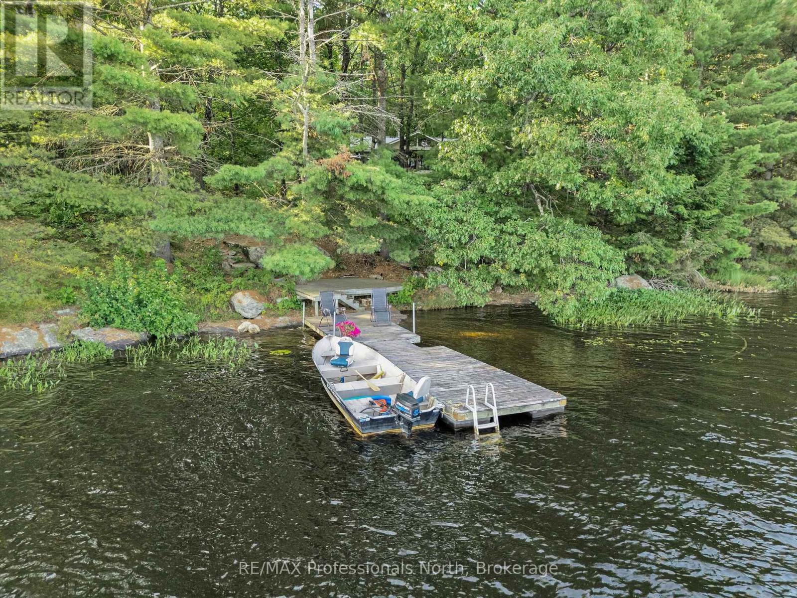 1401 Rocksborough Road Pvt 2, Bracebridge, Ontario  P1L 1X3 - Photo 18 - X12451145