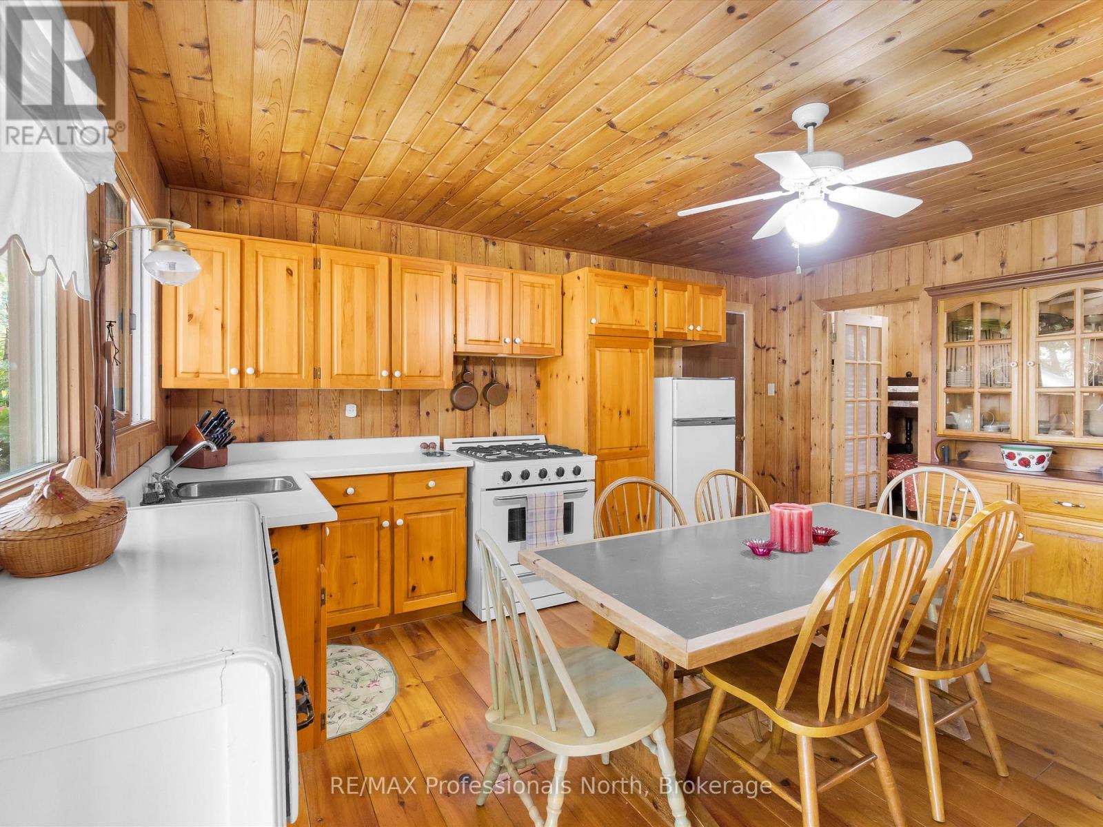 1401 Rocksborough Road Pvt 2, Bracebridge, Ontario  P1L 1X3 - Photo 36 - X12451145