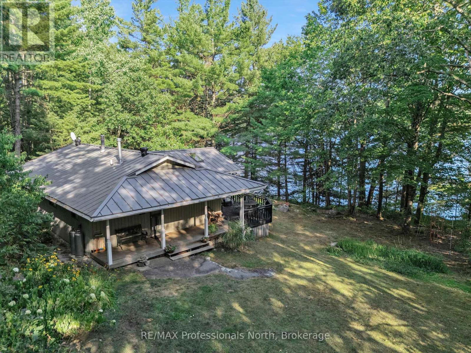 1401 Rocksborough Road Pvt 2, Bracebridge, Ontario  P1L 1X3 - Photo 8 - X12451145