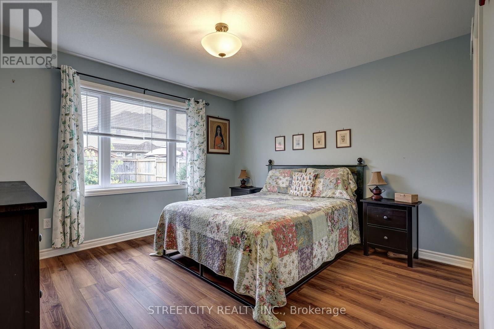 31 Acorn Trail, St. Thomas, Ontario  N5R 0H5 - Photo 12 - X12451150