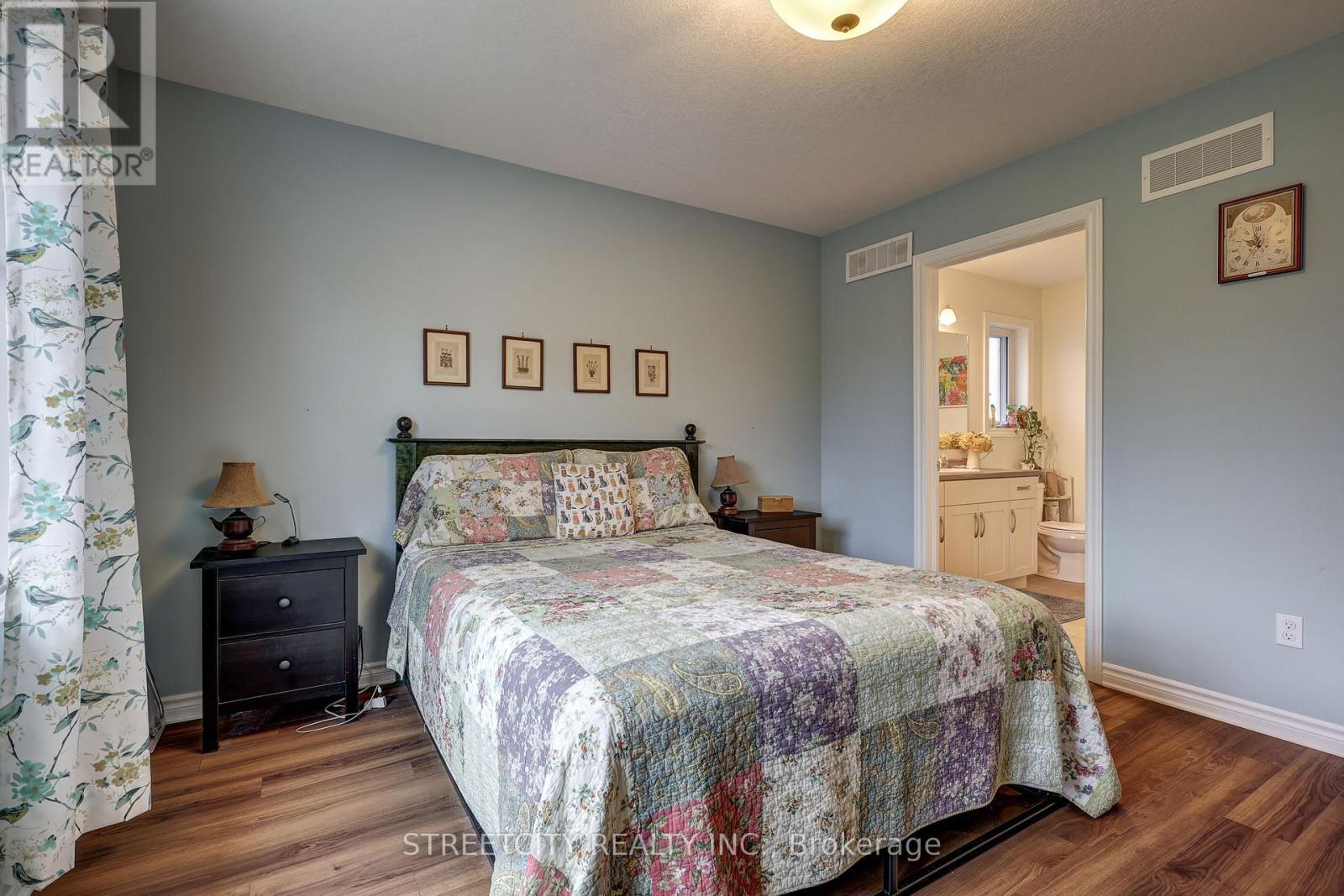 31 Acorn Trail, St. Thomas, Ontario  N5R 0H5 - Photo 13 - X12451150