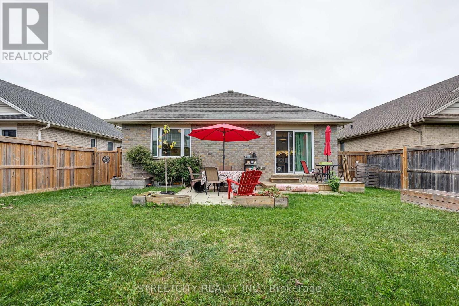 31 Acorn Trail, St. Thomas, Ontario  N5R 0H5 - Photo 33 - X12451150