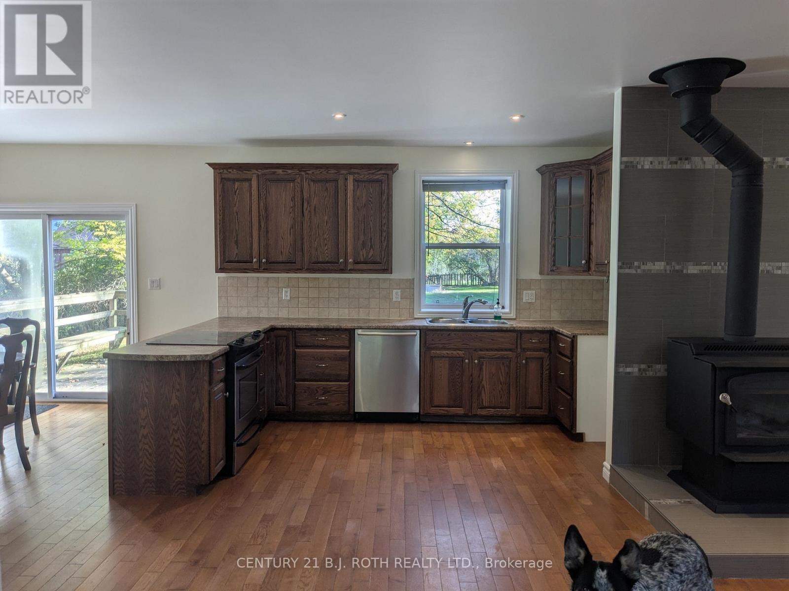 339 Bruce Road 40 Road, Arran-Elderslie, Ontario  N0H 1L0 - Photo 5 - X12451126