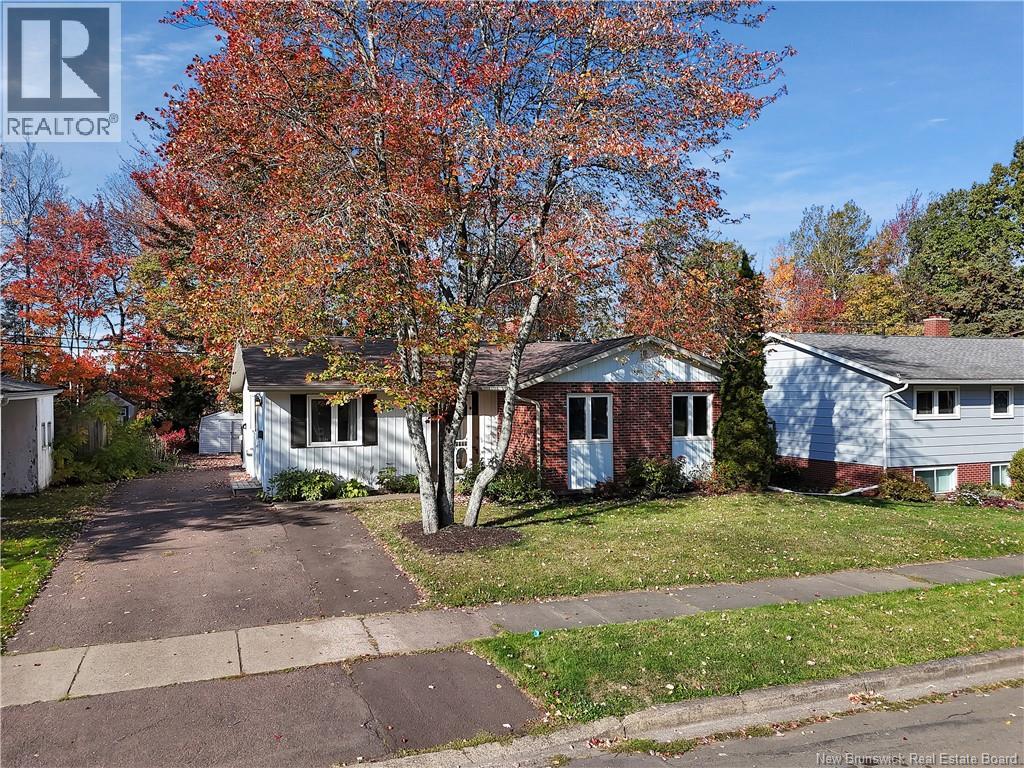 78 Chandler Crescent, Moncton, New Brunswick  E1E 3W7 - Photo 2 - NB128162