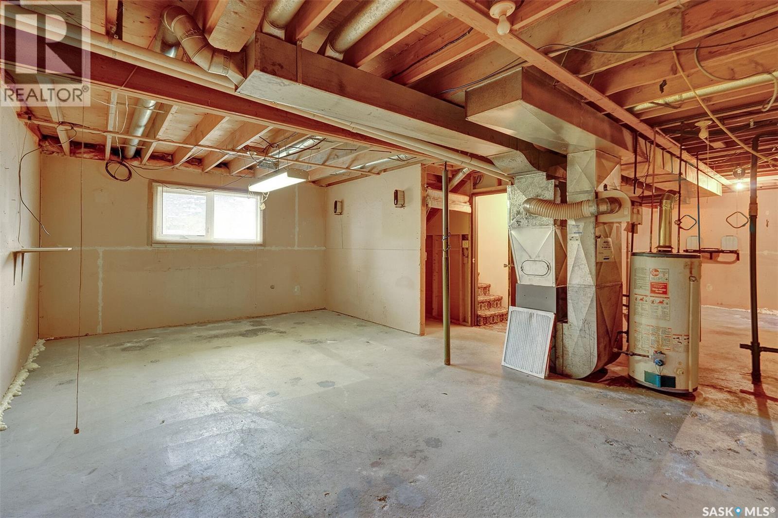 126 Burton Street, Grand Coulee, Saskatchewan  S4M 0A3 - Photo 18 - SK020272