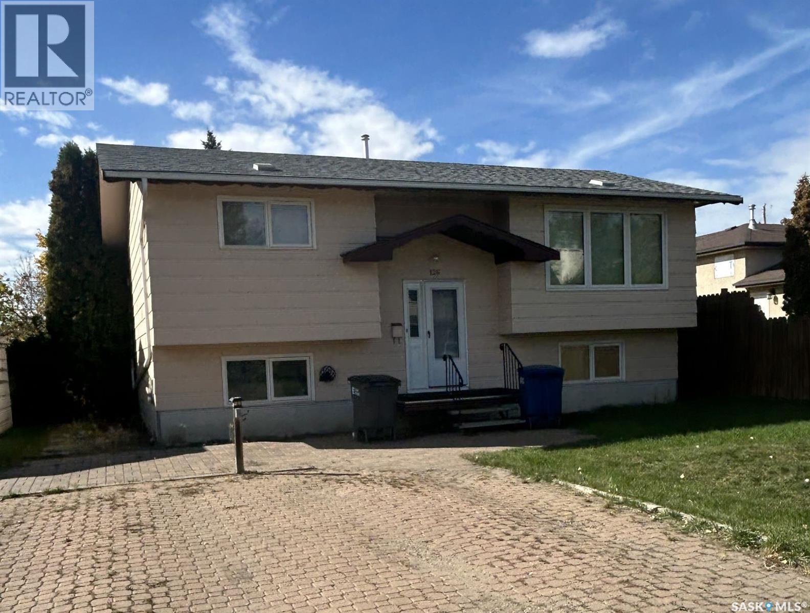 126 Burton Street, Grand Coulee, Saskatchewan  S4M 0A3 - Photo 2 - SK020272