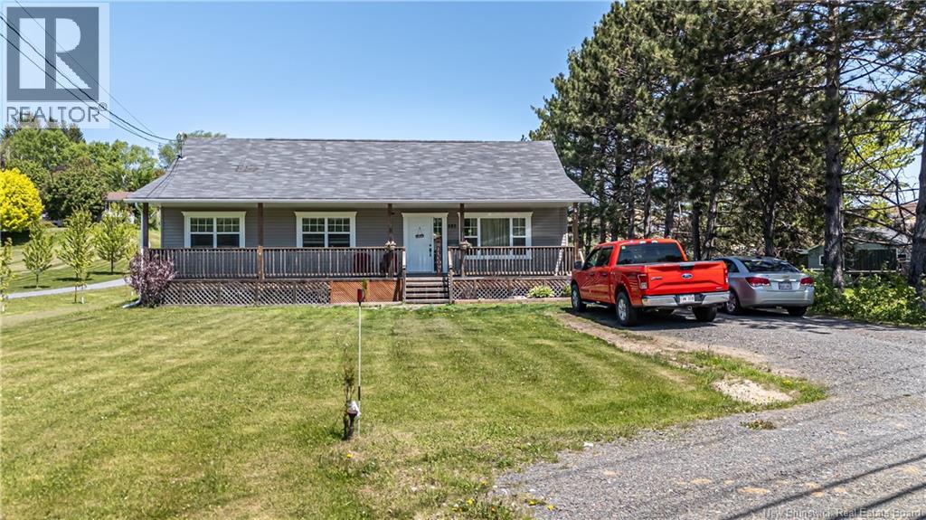 685 Clements Drive, Fredericton, New Brunswick  E3A 1B8 - Photo 2 - NB128099