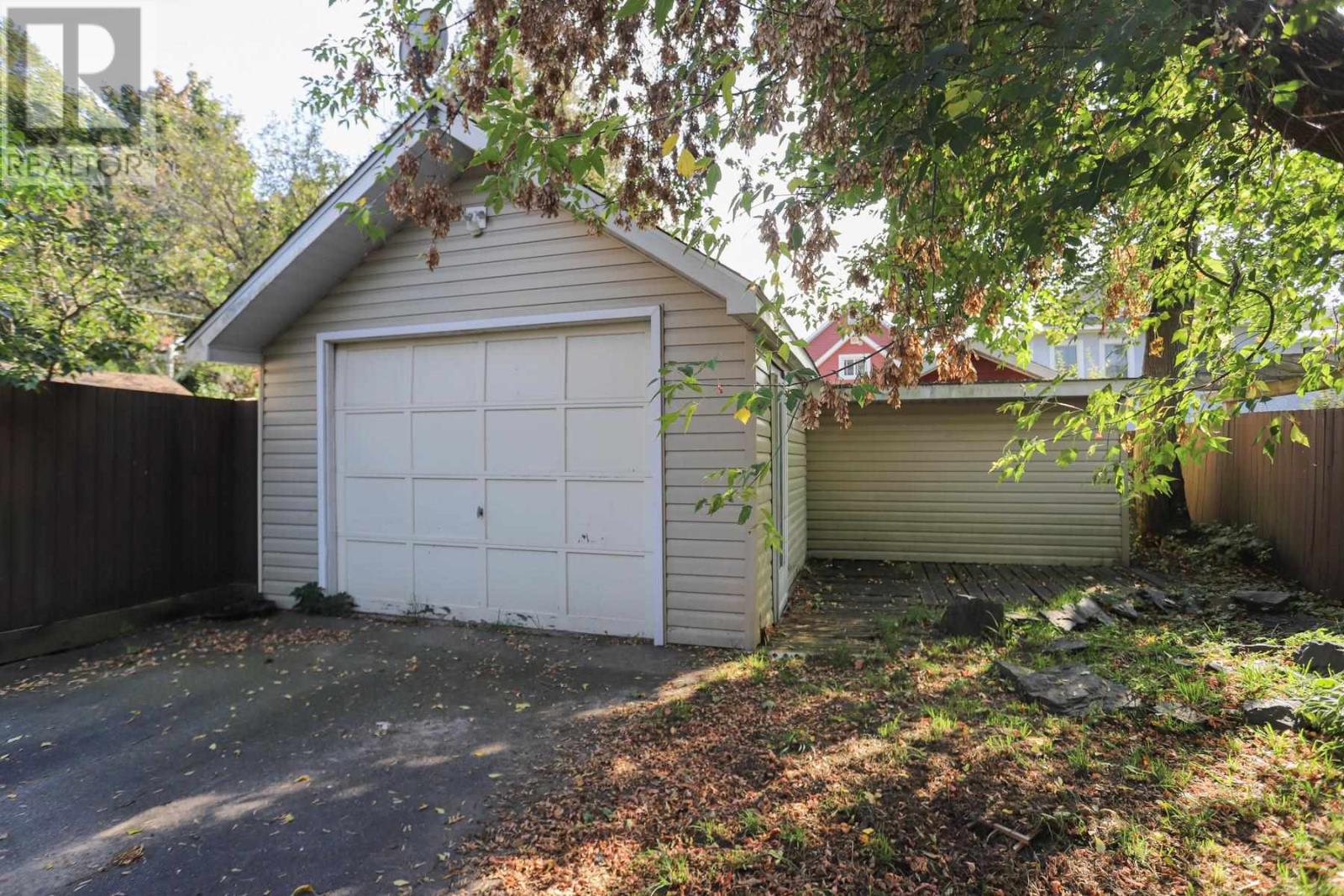 39 Hawthorne Ave, Sault Ste. Marie, Ontario  P6B 1C6 - Photo 6 - SM252887