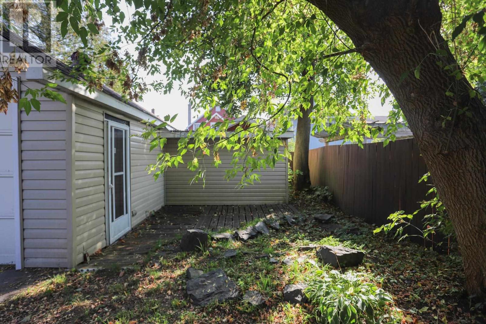 39 Hawthorne Ave, Sault Ste. Marie, Ontario  P6B 1C6 - Photo 7 - SM252887