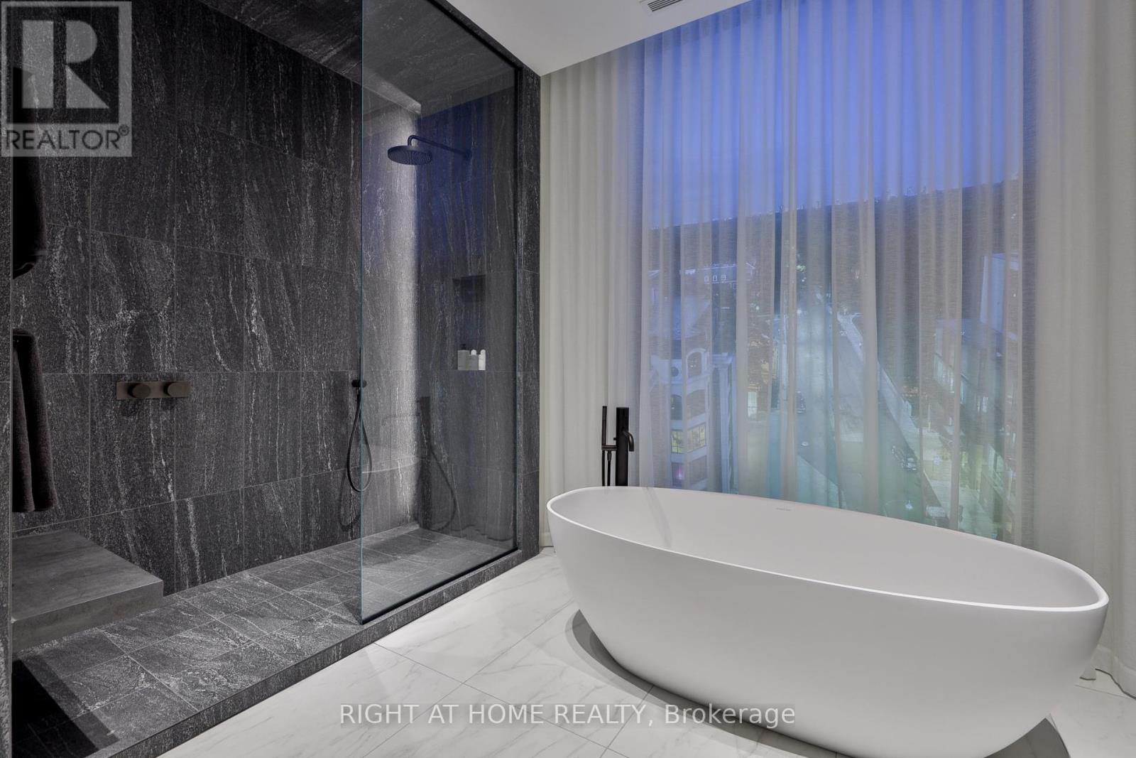 403 - 1 Roxborough Street W, Toronto, Ontario  M4W 2L4 - Photo 22 - C12451142