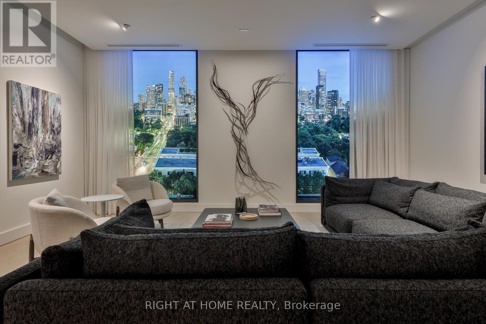 403 - 1 Roxborough Street W, Toronto, Ontario  M4W 2L4 - Photo 6 - C12451142