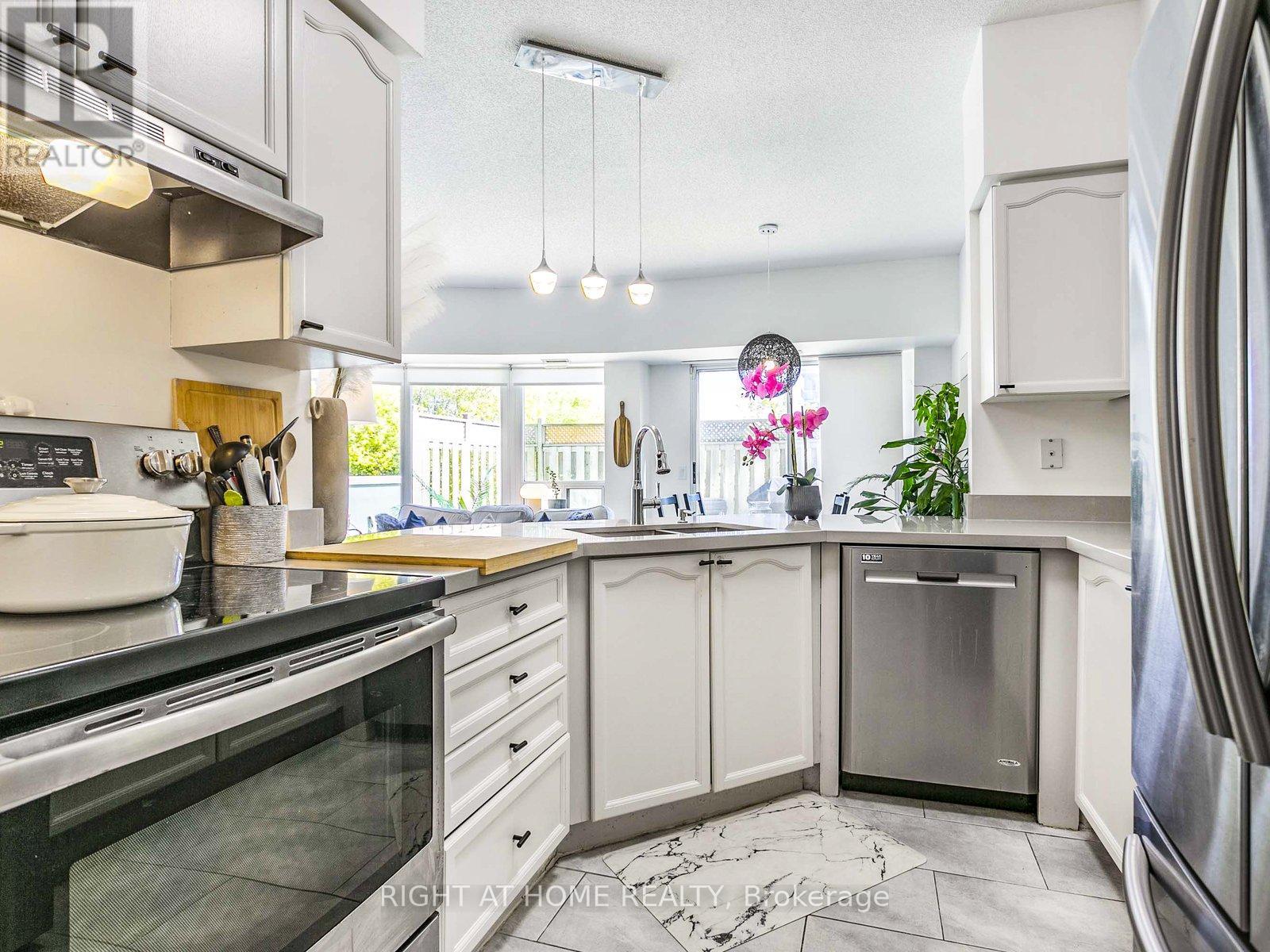 103 - 890 Sheppard Avenue W, Toronto, Ontario  M3H 6B9 - Photo 3 - C12451152