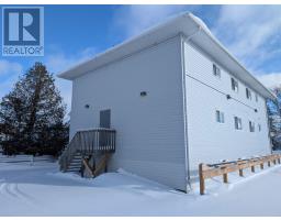 44-46 Third AVE, Wawa, Ontario